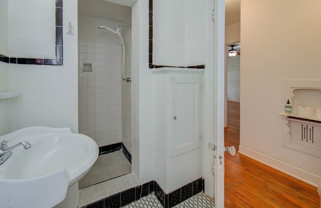 property at 1428 Wentworth St