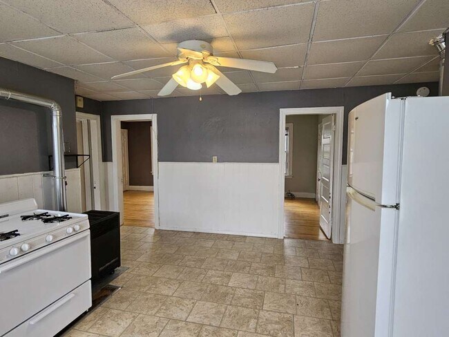 20 Kosta St, Unit 20 Kosta 3 in Worcester, MA - Building Photo - Building Photo