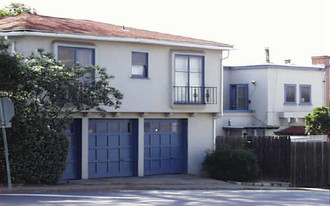 7648-7668 La Jolla Blvd Apartments