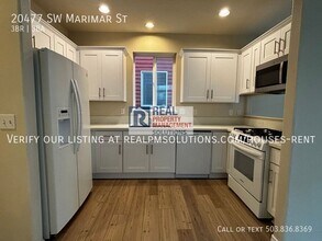 20477 SW Marimar St in Beaverton, OR - Building Photo - Building Photo