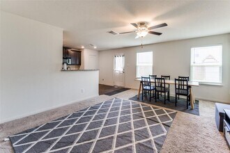 773 Yearwood Ln in Jarrell, TX - Building Photo - Building Photo