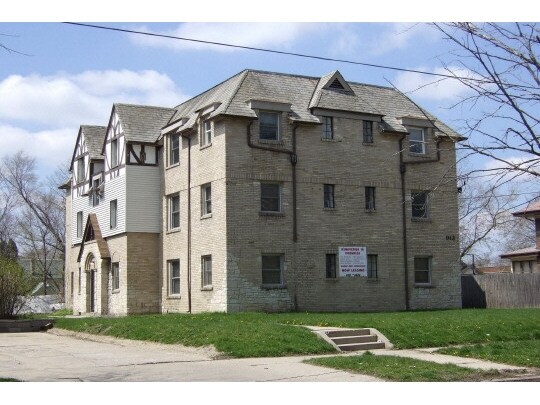 912 Haskell Ave in Rockford, IL - Building Photo