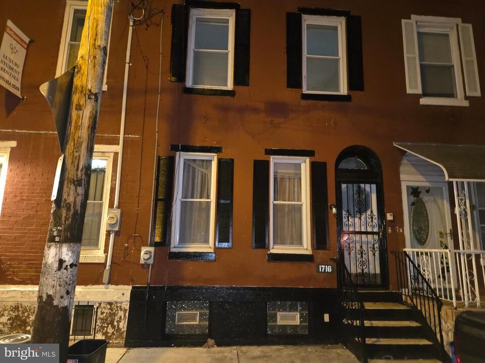 1716 Willington St in Philadelphia, PA - Building Photo