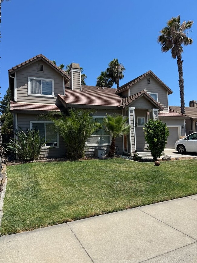 1350 Ingrid Dr