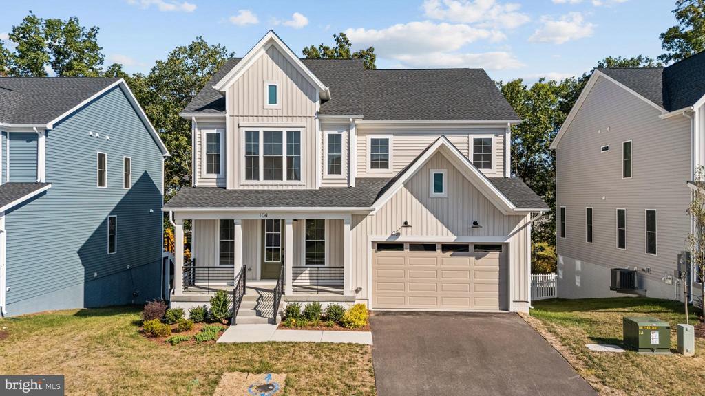 104 Alabaster Ln in Stephenson, VA - Building Photo