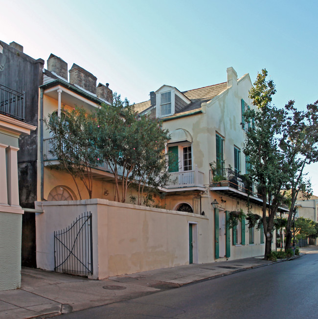 641 Barracks St in New Orleans, LA - Foto de edificio - Building Photo