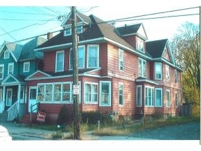 16 Robinson St in Binghamton, NY - Building Photo