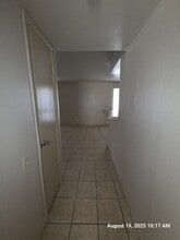 2219 E Travis St, Unit 110 in Laredo, TX - Building Photo - Building Photo