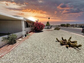 10126 W Burns Dr in Sun City, AZ - Building Photo - Building Photo