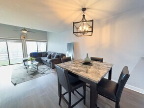 1680 SW 16th St in Gainesville, FL - Building Photo - Building Photo