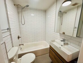 97 Waverly St in Yonkers, NY - Building Photo - Building Photo