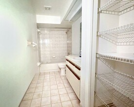 699 110th Ave N, Unit Unit A in Naples, FL - Building Photo - Building Photo