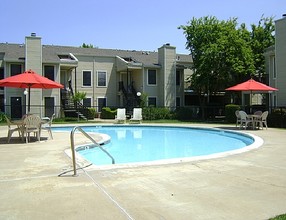 Seville Apartments in Rancho Cordova, CA - Building Photo - Building Photo