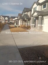 12303 Varitek Dr in Herriman, UT - Building Photo - Building Photo