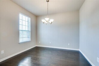 2627 Amistad Dr in Irving, TX - Building Photo - Building Photo