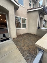 1118 Delpy View Point in Vista, CA - Building Photo - Building Photo