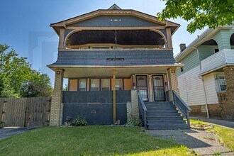 3633 E 153rd St in Cleveland, OH - Building Photo - Building Photo
