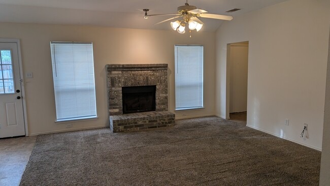 7418 Fairfield Dr in Rowlett, TX - Building Photo - Building Photo