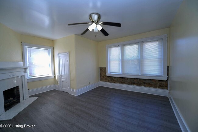property at 226 W Burnett Ave