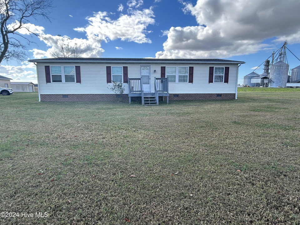 270 N Indiantown Rd in Shawboro, NC - Building Photo