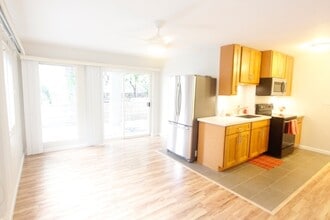 923 Green St, Unit A in Honolulu, HI - Foto de edificio - Building Photo