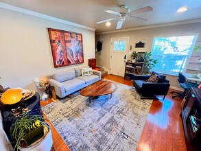 1500 East Side Dr in Austin, TX - Building Photo - Building Photo