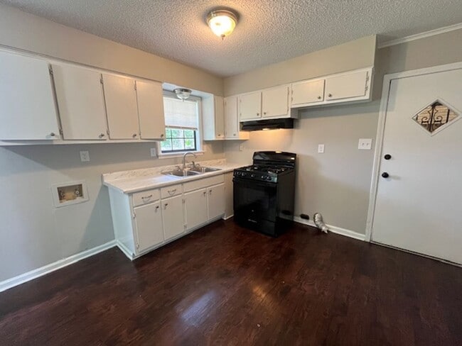 2795 Meadowbrook Dr in Horn Lake, MS - Building Photo - Building Photo