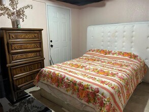 5424 Ave S in Galveston, TX - Building Photo - Building Photo