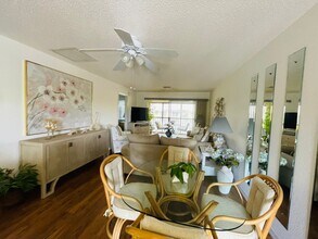 25100 Sandhill Blvd in Punta Gorda, FL - Building Photo - Building Photo