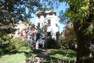 922 E Capitol St NE in Washington, DC - Building Photo