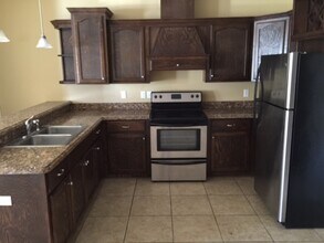 1306 W Kiwi, Unit 1 in Pharr, TX - Building Photo - Building Photo