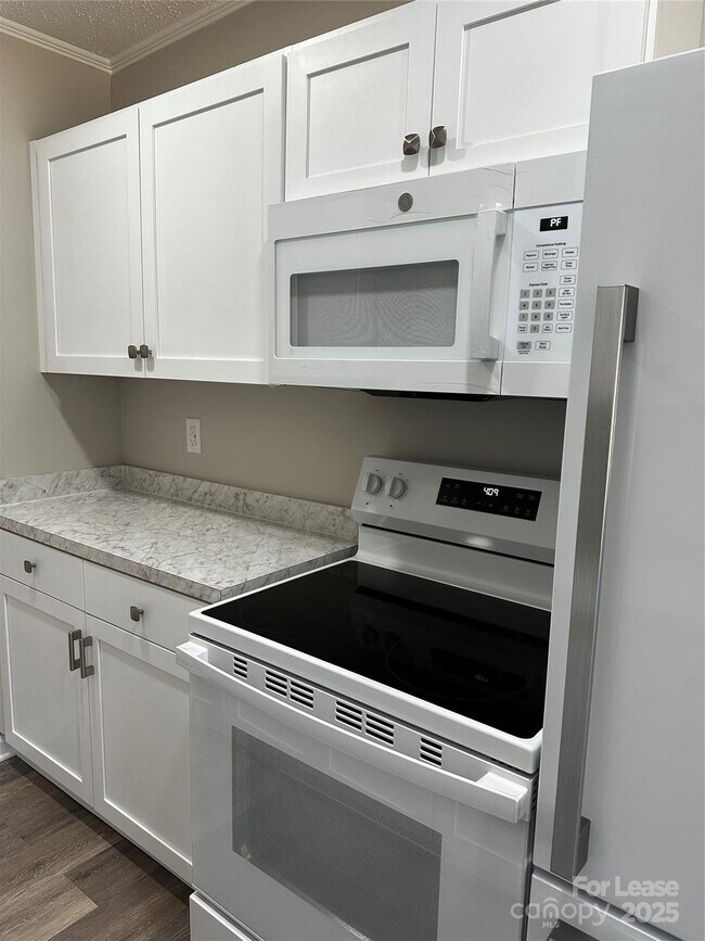 307 Major Conley Rd-Unit -2 in Marion, NC - Building Photo - Building Photo