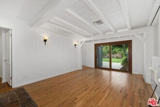 5346 Natick Ave in Los Angeles, CA - Building Photo - Building Photo