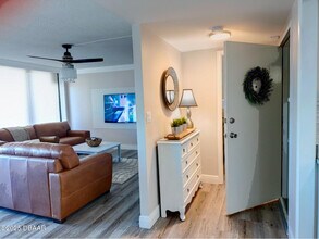2900 N Atlantic Ave in Daytona Beach, FL - Building Photo - Building Photo