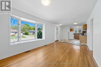 713 Burns St W in Whitby, ON - Building Photo - Building Photo