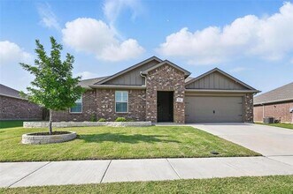 312 Duke Ct in Fate, TX - Building Photo - Building Photo