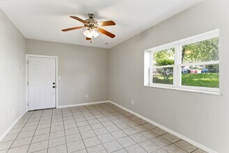 3300-3374 Valley View Dr NE in Knoxville, TN - Building Photo - Building Photo