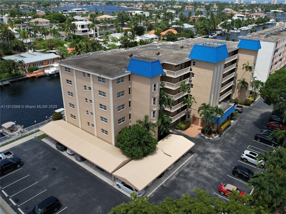 1617 SE 15th St in Fort Lauderdale, FL - Building Photo