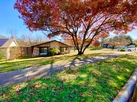 1700 Crystal Way in Plano, TX - Building Photo