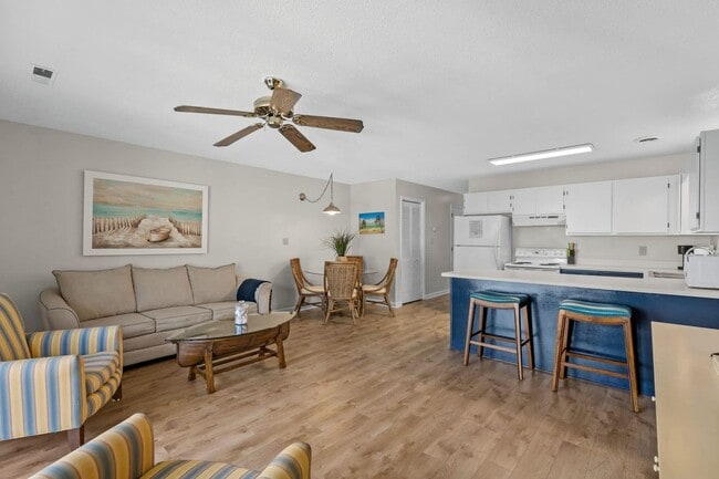 1881 Colony Dr in Myrtle Beach, SC - Building Photo - Building Photo