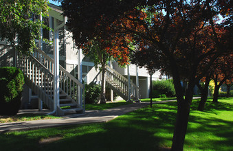 Cedar Forest Estates in Spokane, WA - Foto de edificio - Building Photo