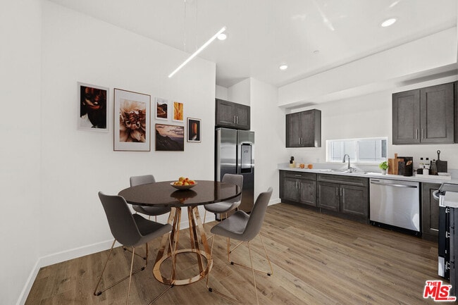 7411 Artesia Blvd in Buena Park, CA - Building Photo - Building Photo