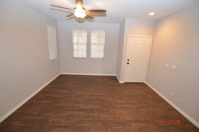 7737 W Trails Village Pl in Las Vegas, NV - Building Photo - Building Photo