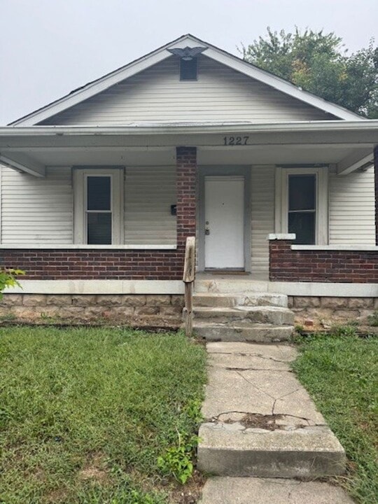 Westside Two Bedroom in Indianapolis, IN - Building Photo