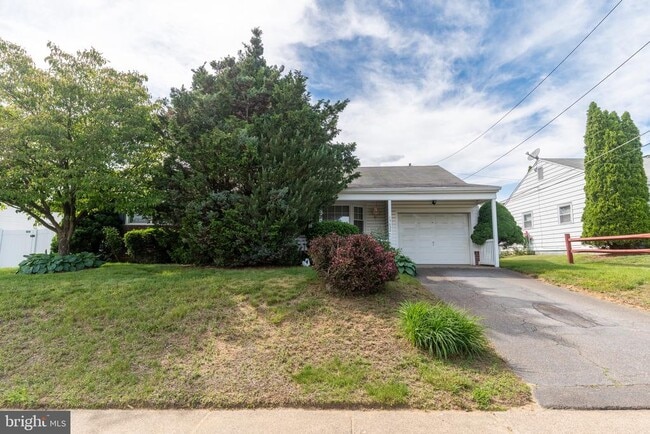13032 Worthington Rd in Philadelphia, PA - Building Photo - Building Photo