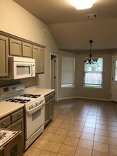 12105 Rosita Ct in Austin, TX - Building Photo - Building Photo