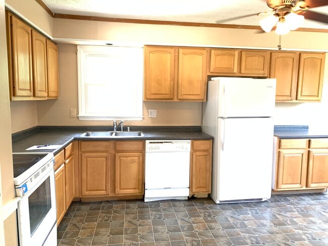 property at 3229 Catskill Ct