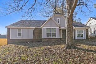 4495 Bonnie Brae Dr in Millington, TN - Building Photo