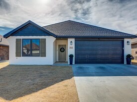 7813 88th St in Lubbock, TX - Building Photo