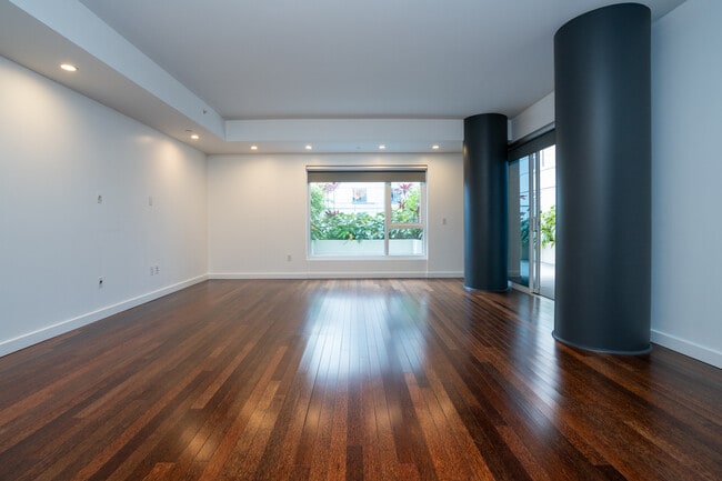 property at 6250 Hollywood Blvd